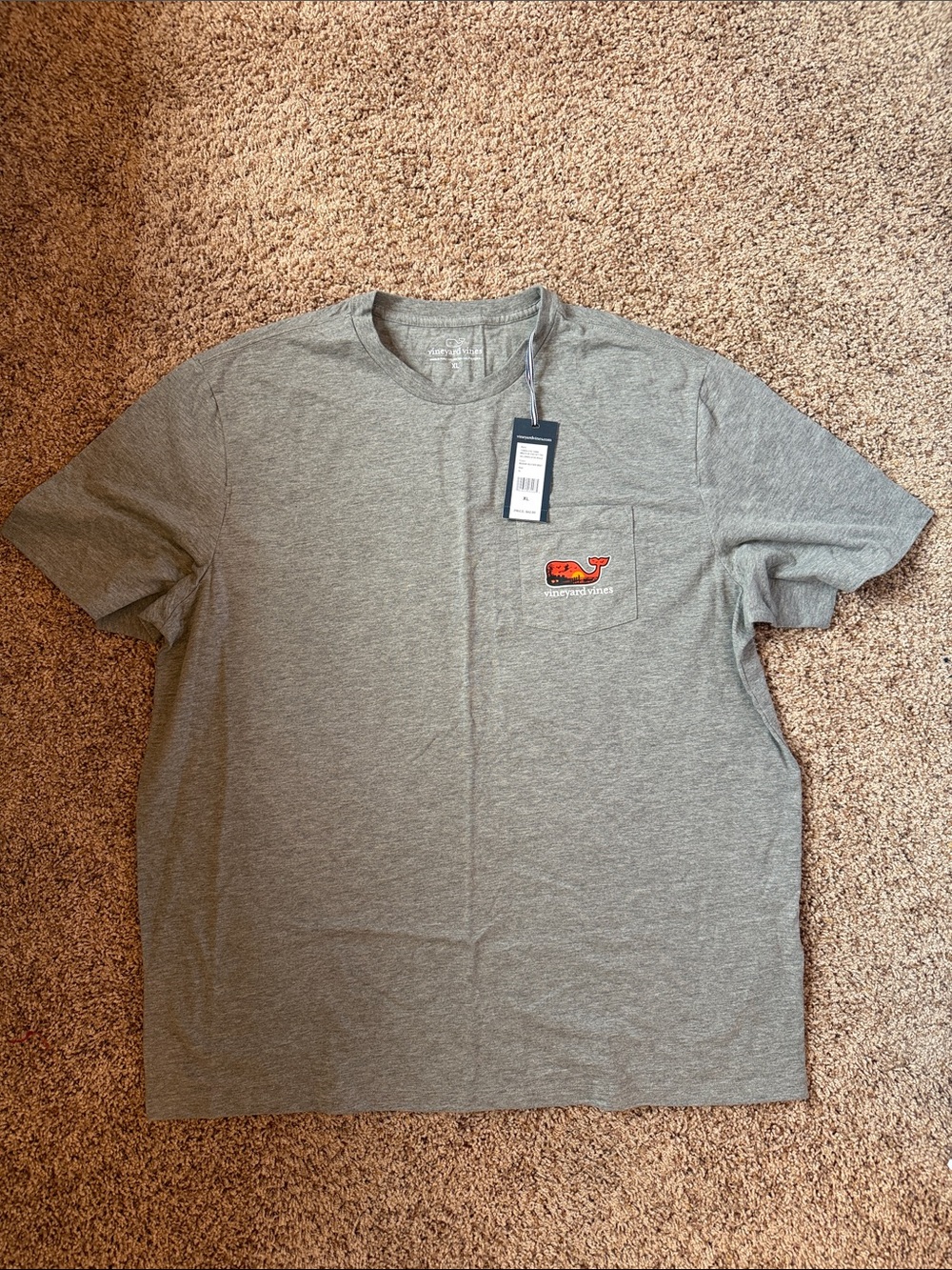 NWT Vineyard Vines Halloween Tshirt - XL